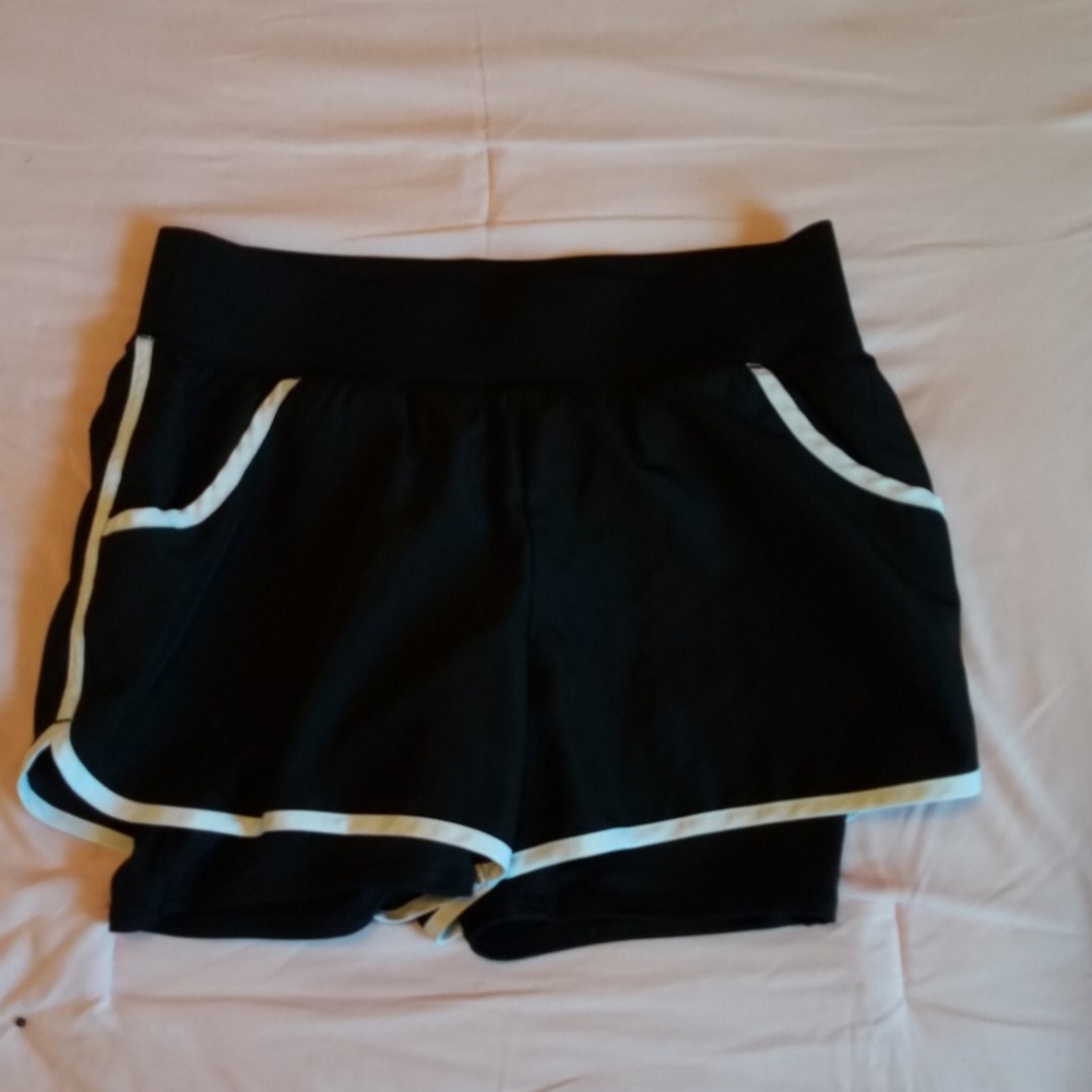 Black athletic Shorts